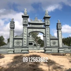 Cột đồng trụ đá